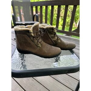 Clarks Women's Cora Chai Ankle Boot Faux Fur Brown Leather Lace Zip Women's 8.5M